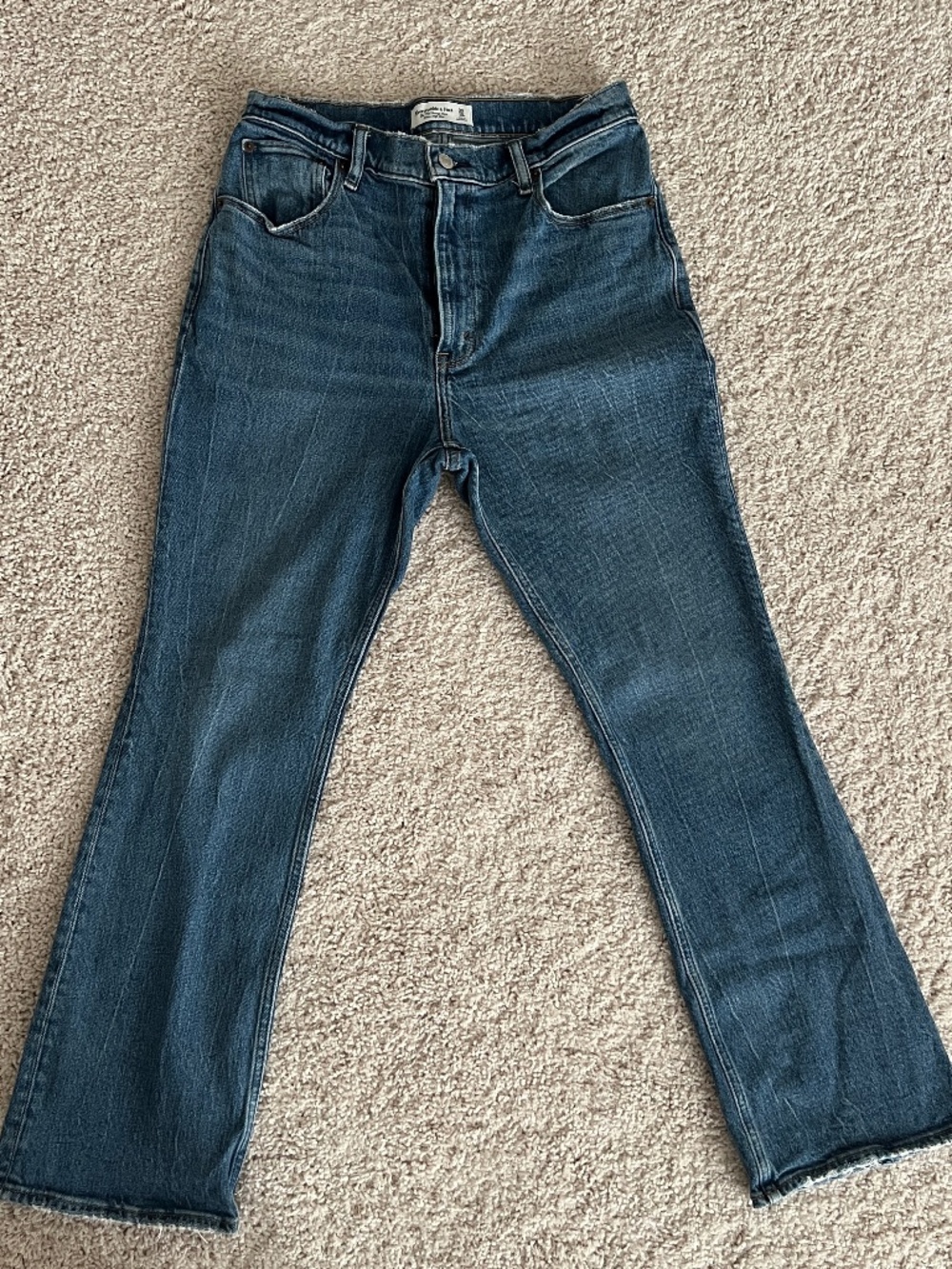Abercrombie & Fitch 70s Vintage Flare Ultra High Rise Jeans 30 Short